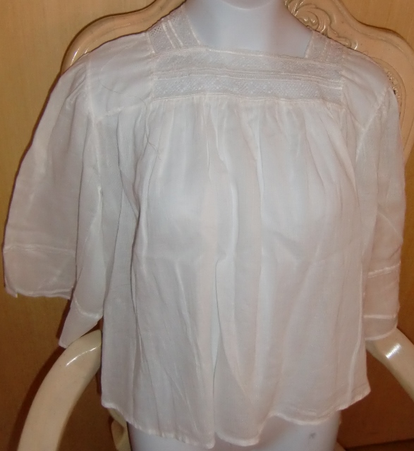 xxM879M Norwegian-made cotton blouse